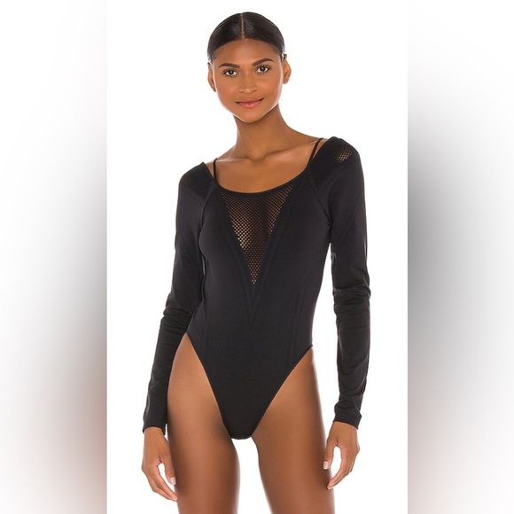 🔥NWT NIKE LONG-SLEEVE SEAMLESS TRAINING BODYSUIT BLACK XS WORKOUT GEAR - Picture 2 of 8